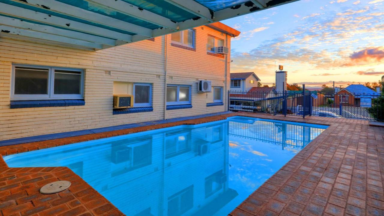 Cowra Motor Inn Exteriér fotografie