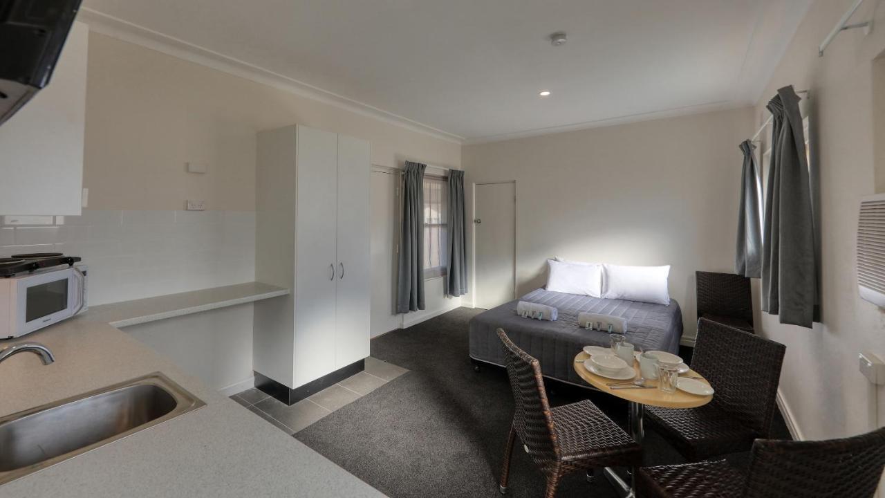 Cowra Motor Inn Exteriér fotografie
