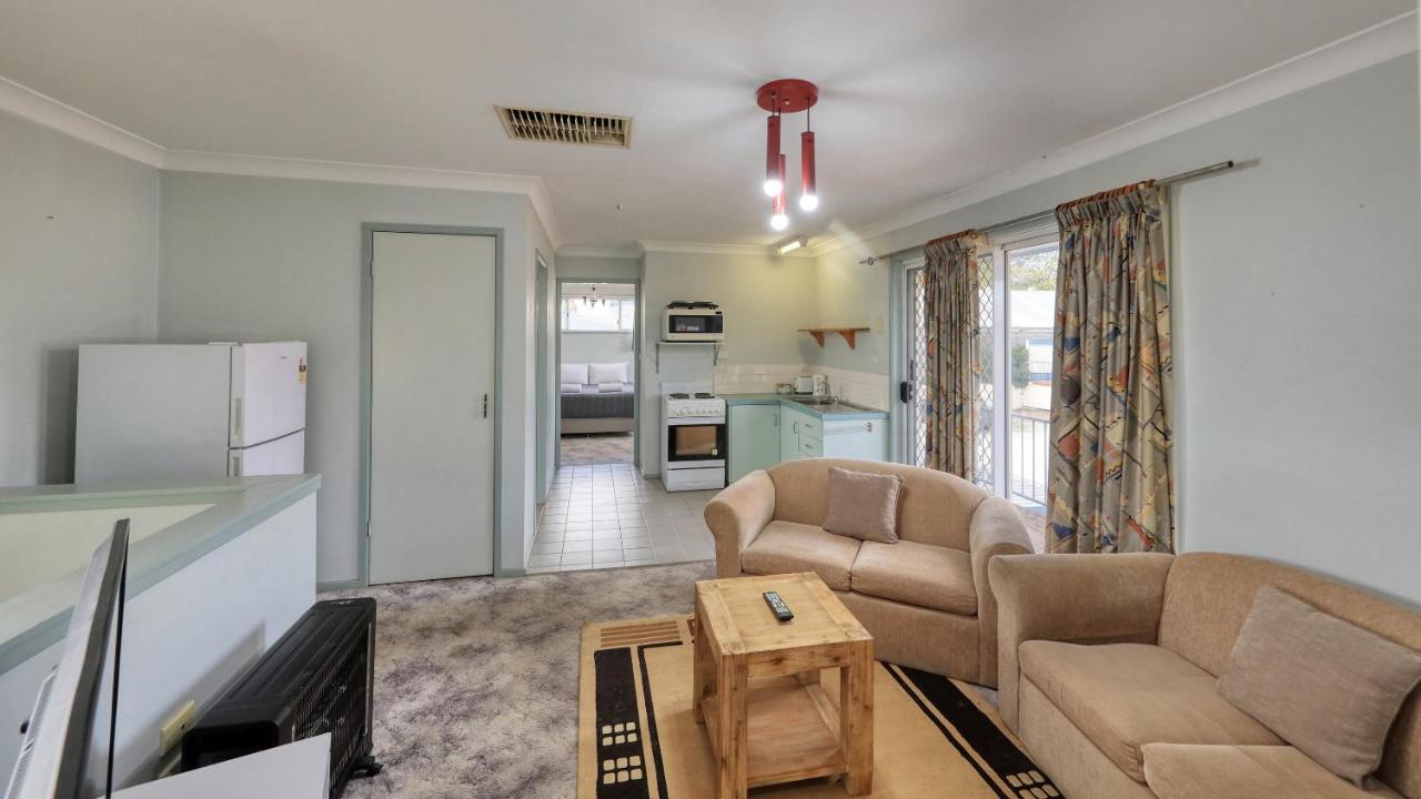 Cowra Motor Inn Exteriér fotografie
